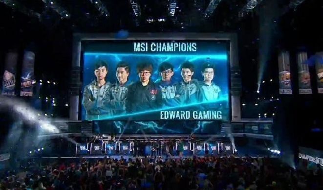 组内赛趣味数据：Wei登场11次拿下5个MVP，状态火热