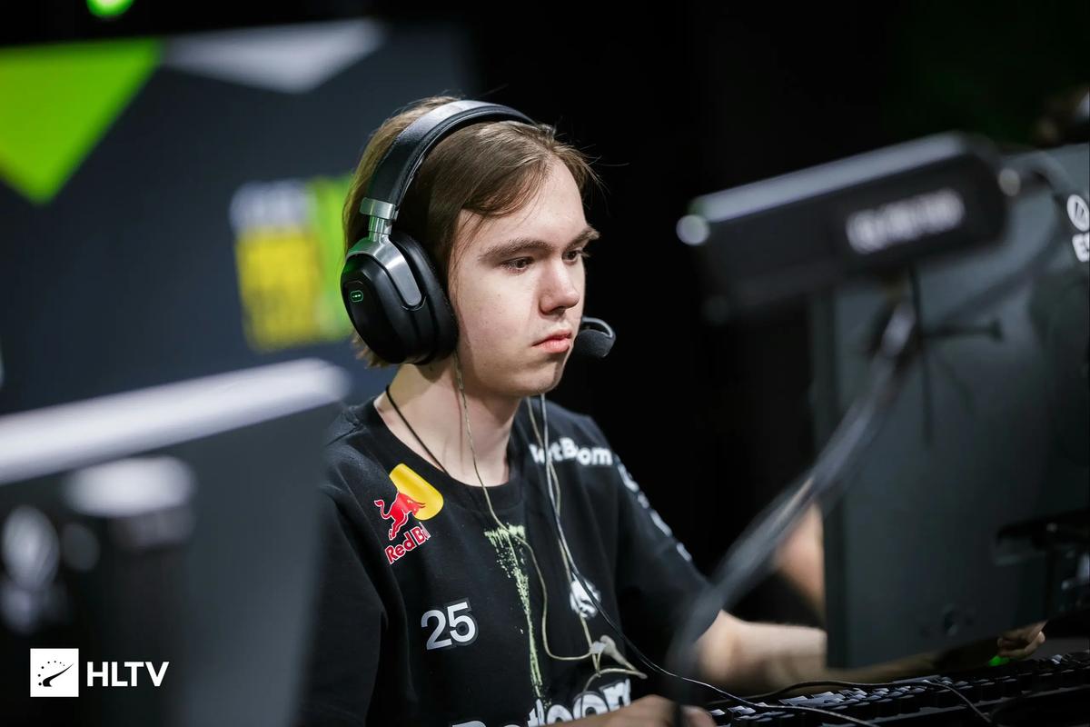 IEM墨尔本2025第二天：最佳比赛、击杀、评论、表情包、影响者反应